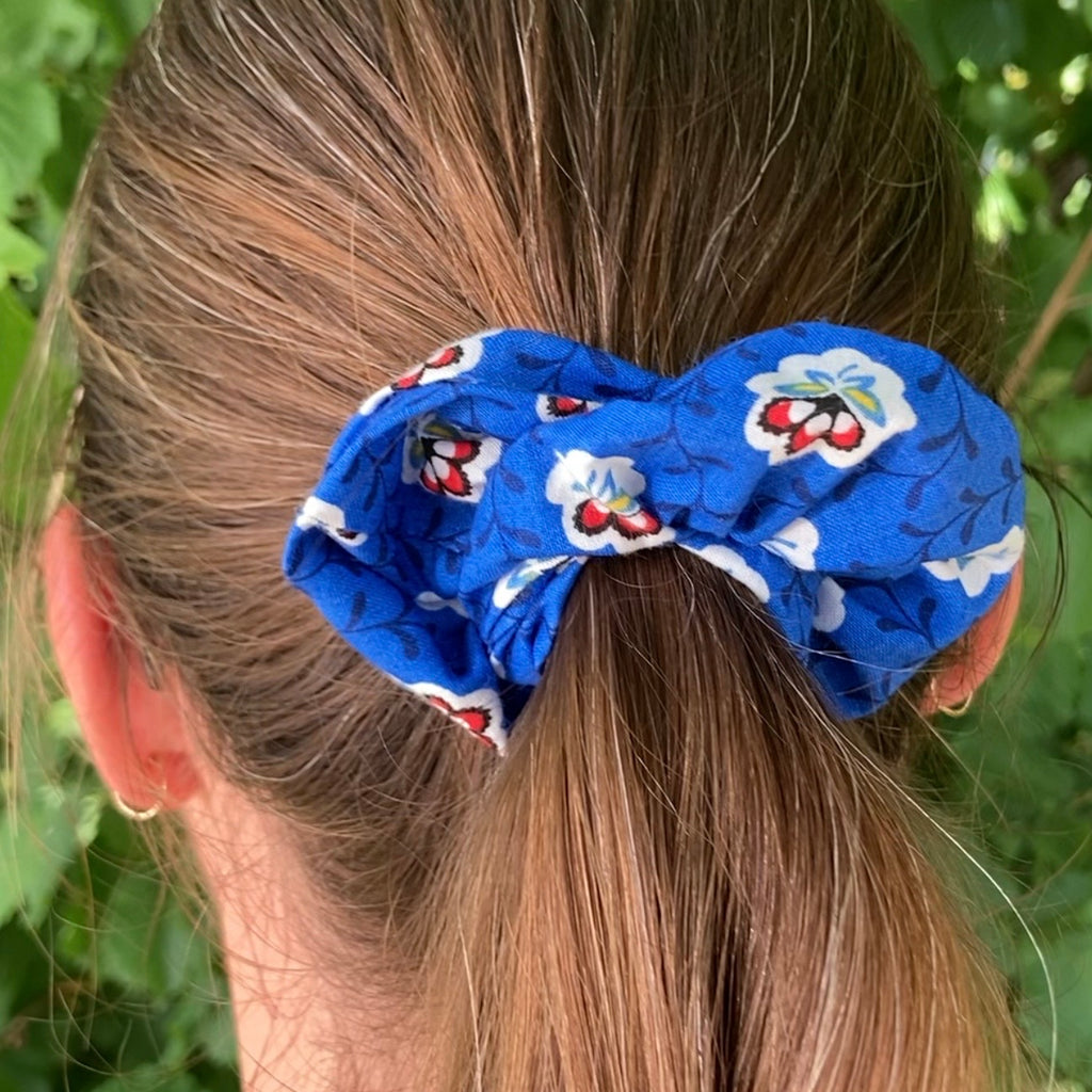 Chouchou - bleu à fleurs