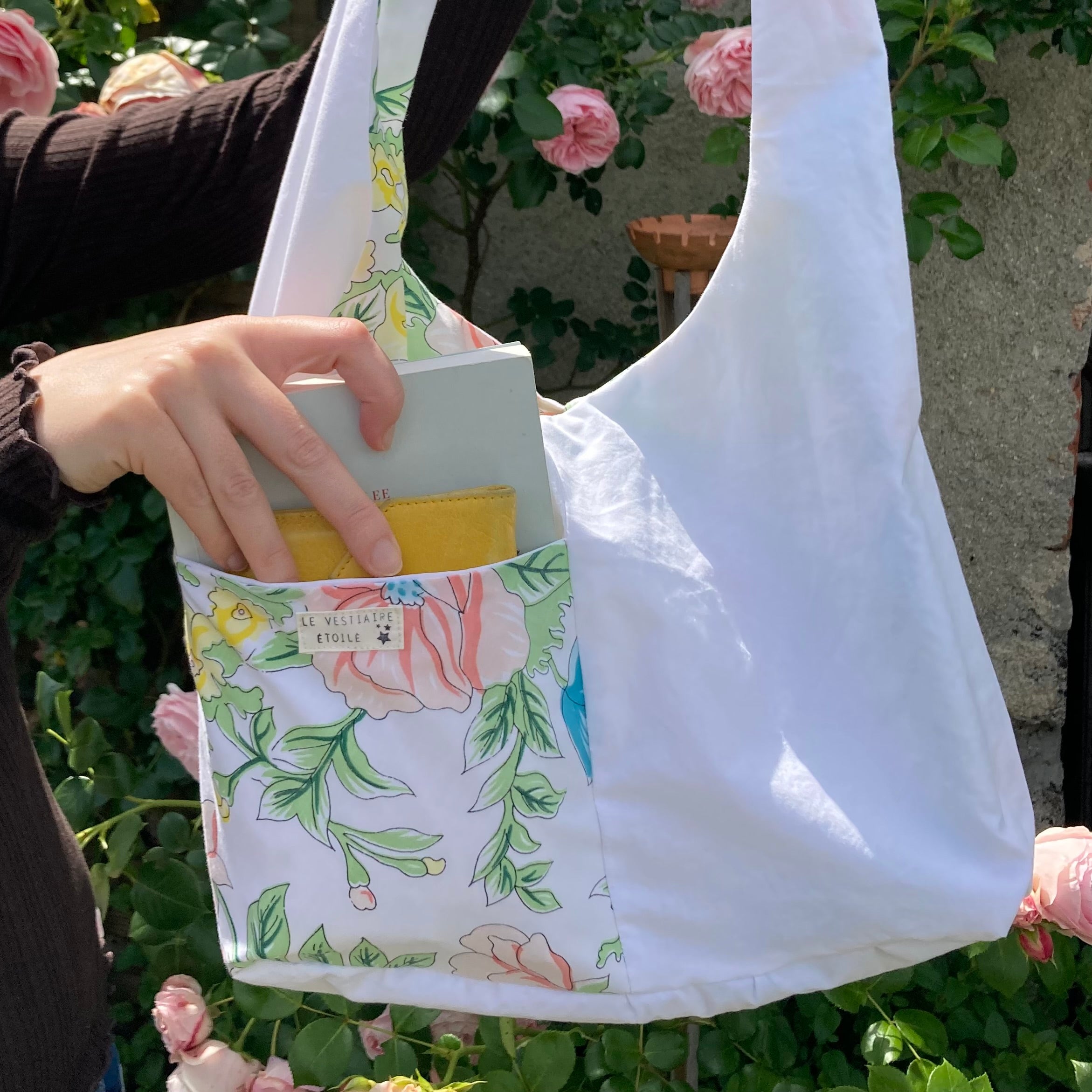Sac à anses nouées - fleurs pastel