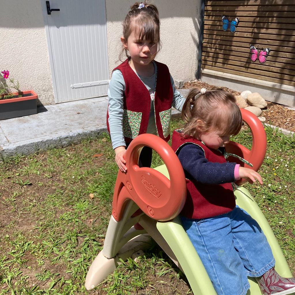 Veston sans manches Enfant – Rouge et vert cerise