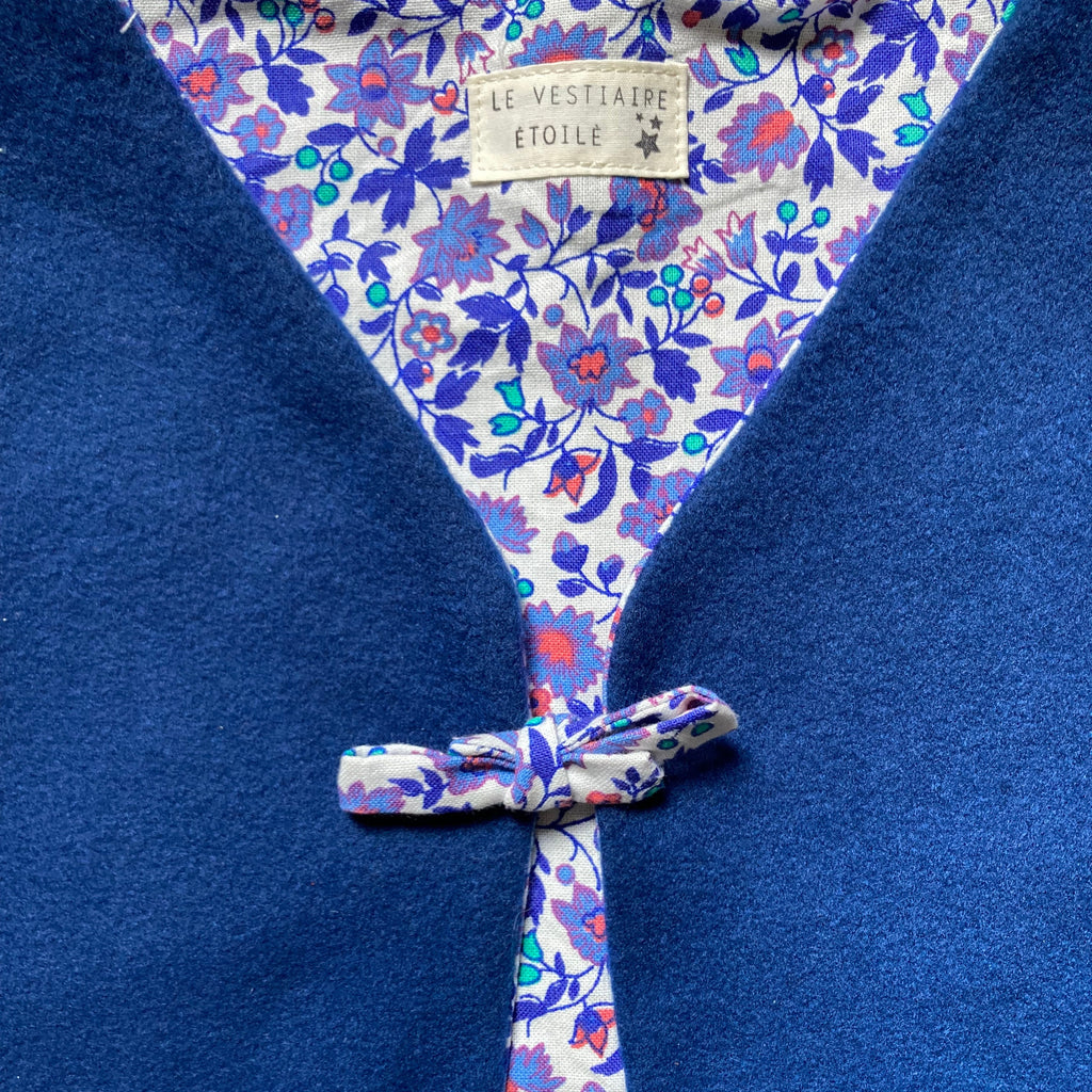 Veston sans manches Enfant – Bleu et violet fleuri