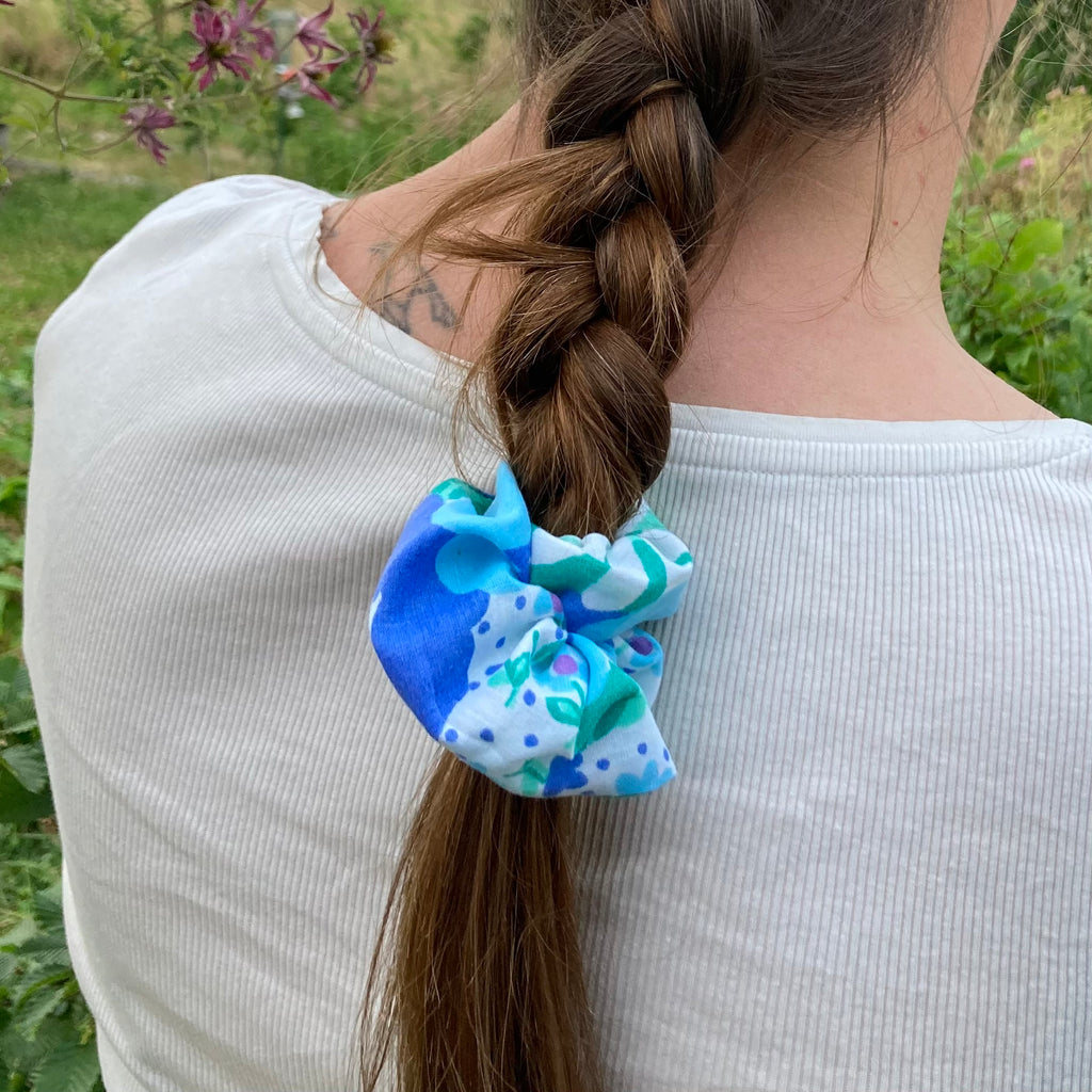 Chouchou - petites fleurs bleues