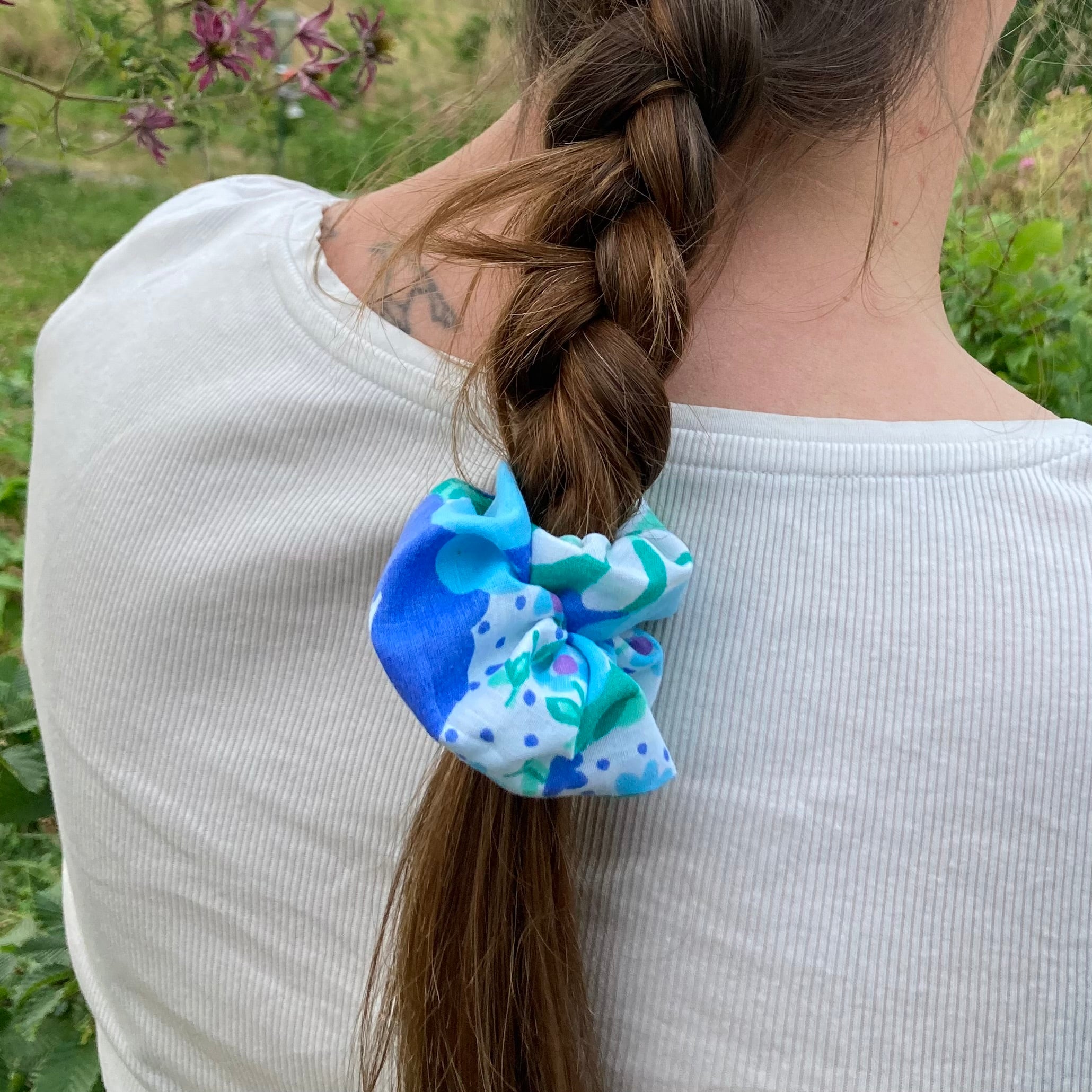 Chouchou - petites fleurs bleues